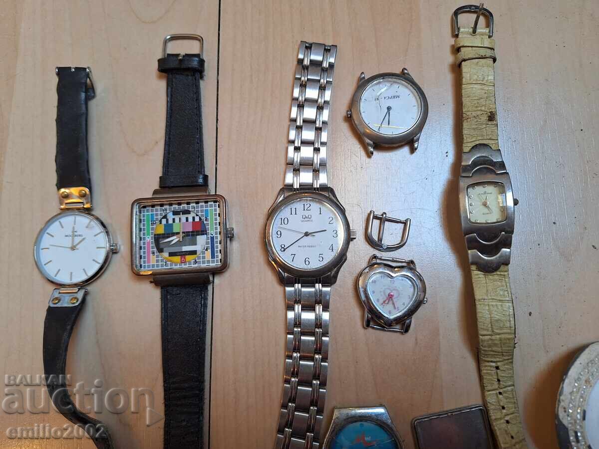 Lot of watches with price 5.00 BGN | € 2.56 Lot of watches with price 5.00 BGN | € 2.56