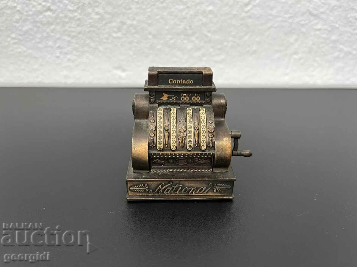 A collectible Spanish sharpener. #5028