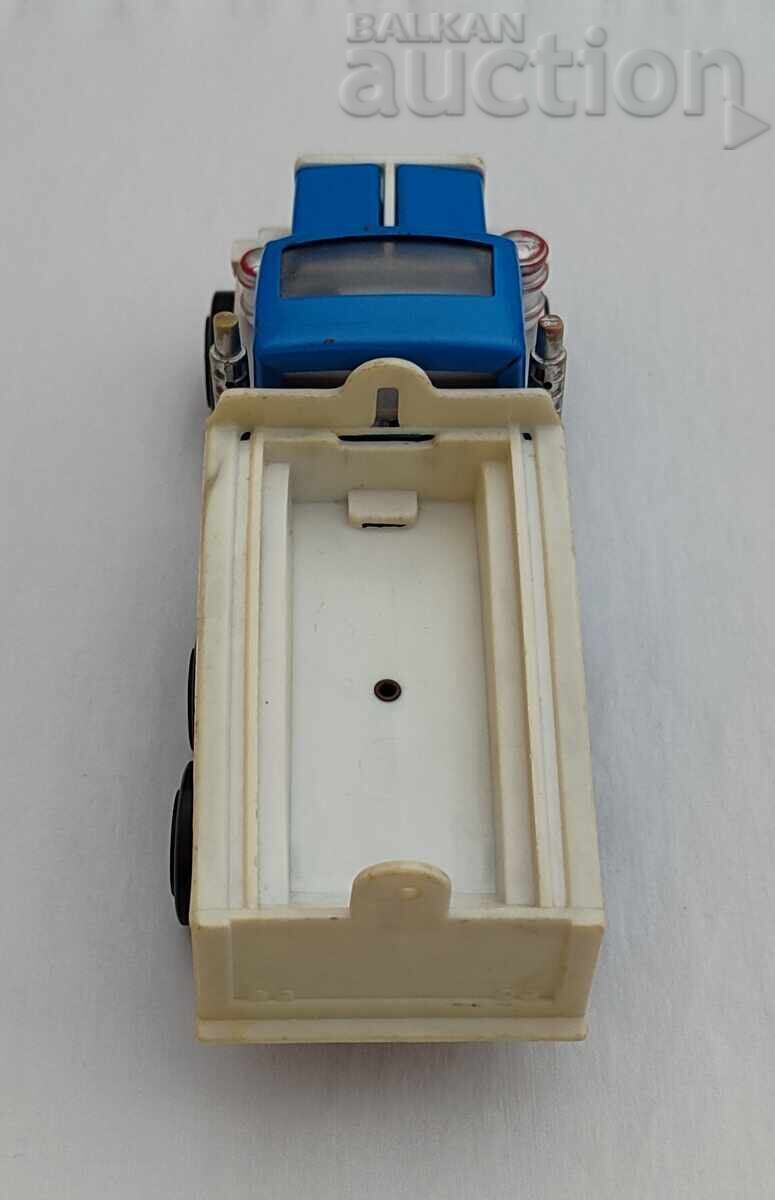 Delivery of OLD PEPSI TRUCK Delivery of OLD PEPSI TRUCK