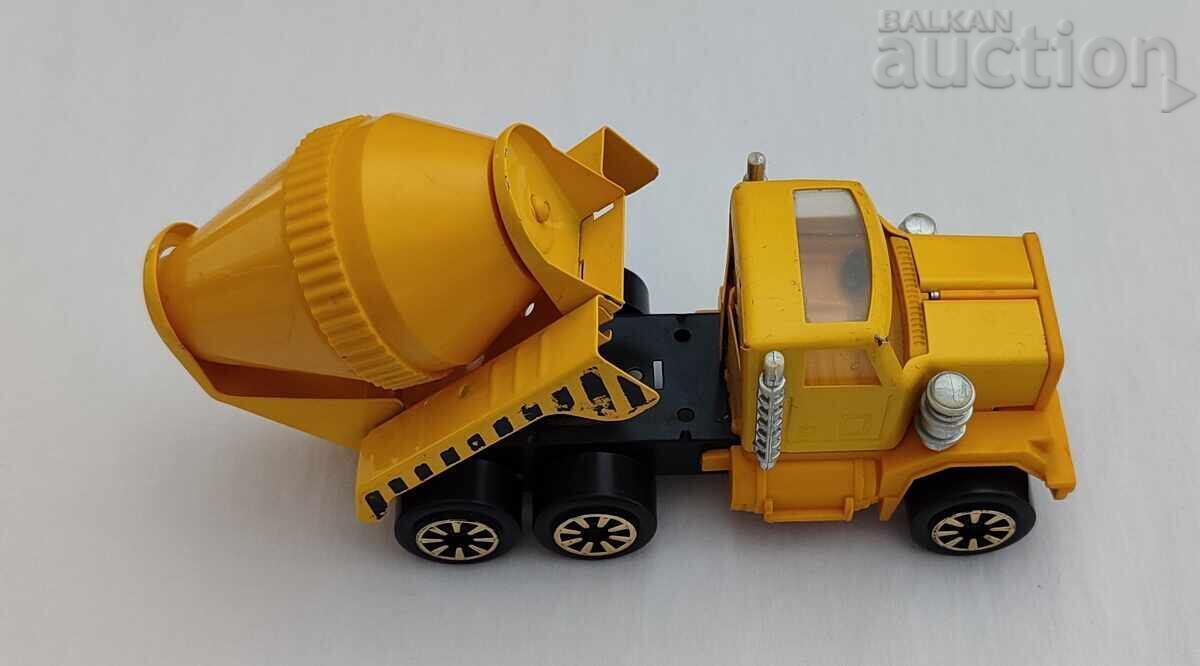 OLD CONCRETE TRUCK with price 36.00 BGN | € 18.41