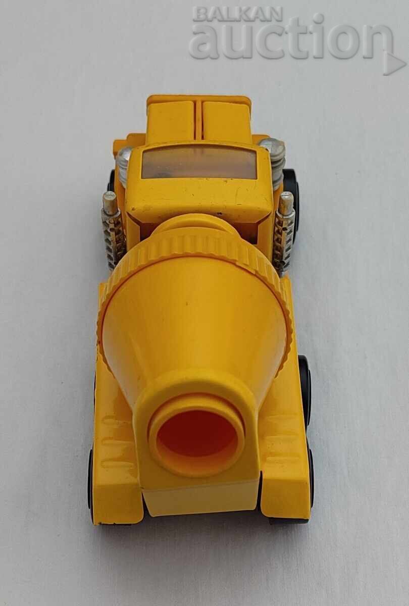 OLD CONCRETE TRUCK - 5