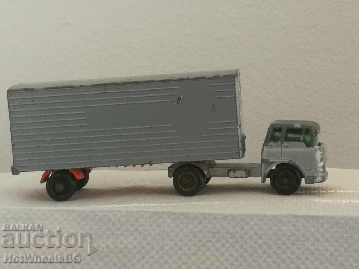 Matchbox LESNEY -Major Pack-NoM2B Bedford Truck & Freightmas with price 12.00 BGN | € 6.14 Matchbox LESNEY -Major Pack-NoM2B Bedford Truck & Freightmas with price 12.00 BGN | € 6.14