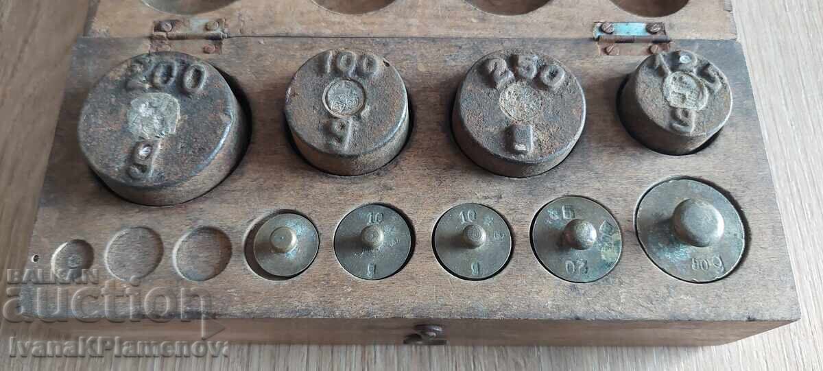Vintage scales for collectors with price 45.00 BGN | € 23.01