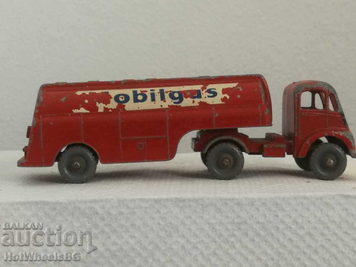 Matchbox LESNEY -Major Pack-No M8A Mobilgas Tanker