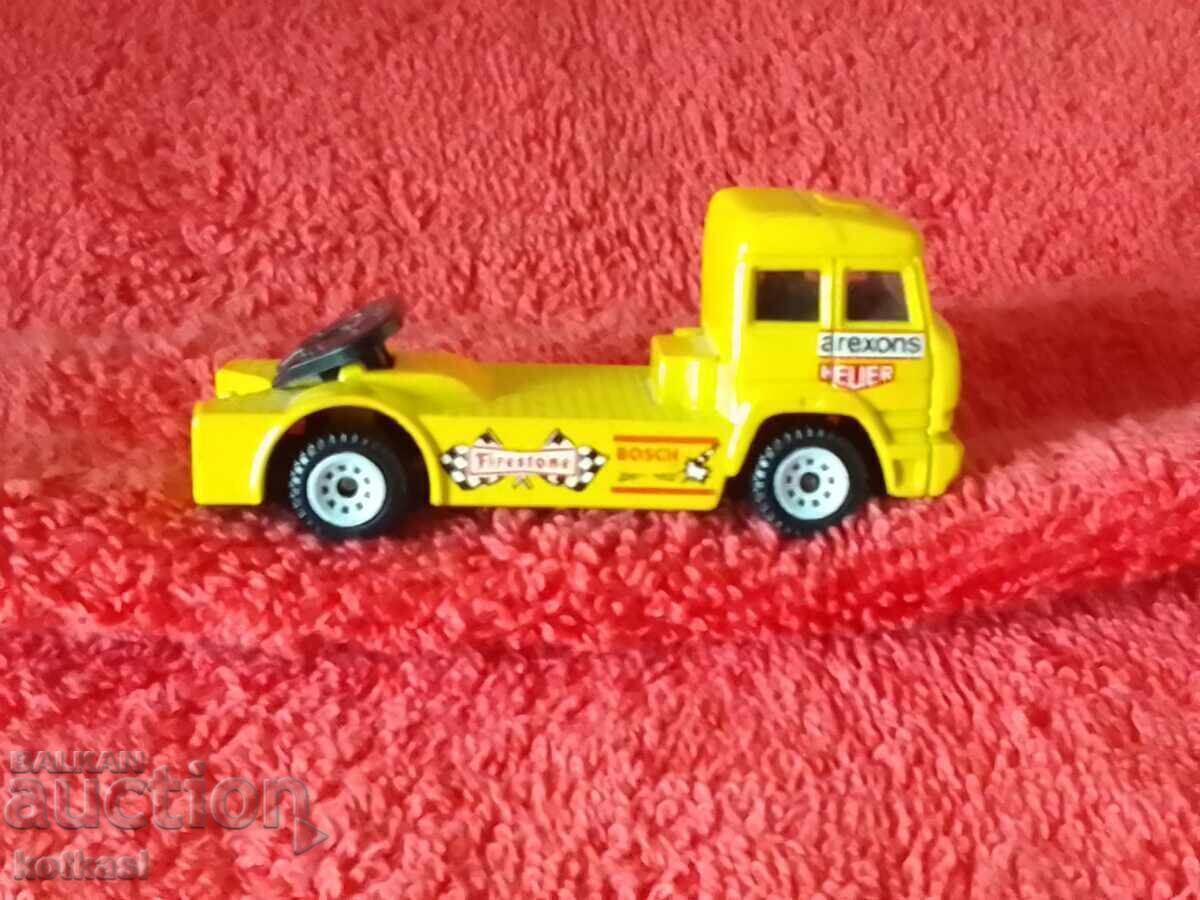 Доставка на Стара металена кола siku IVECO Germany Доставка на Стара металена кола siku IVECO Germany