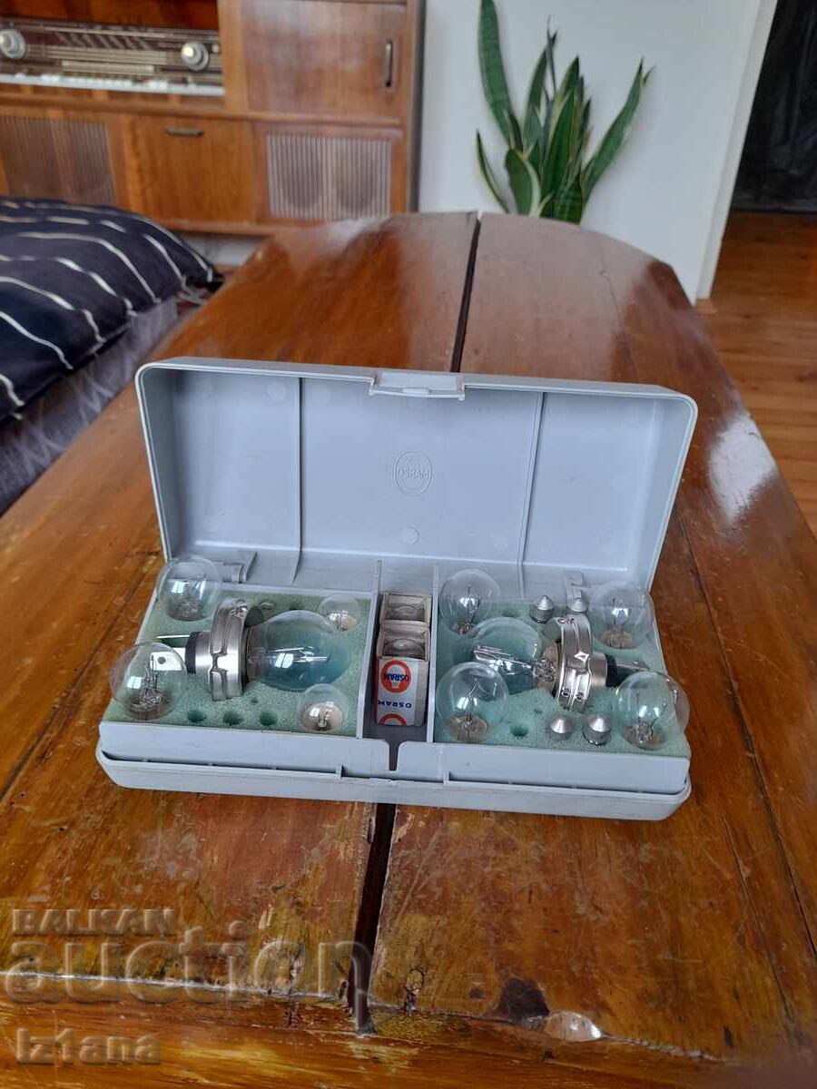 Delivery of Old box of Osram car bulbs Delivery of Old box of Osram car bulbs