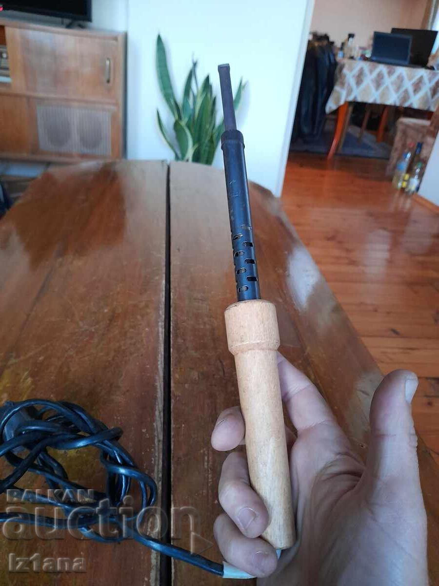 Old soldering iron with price 37.00 BGN | € 18.92 Old soldering iron with price 37.00 BGN | € 18.92