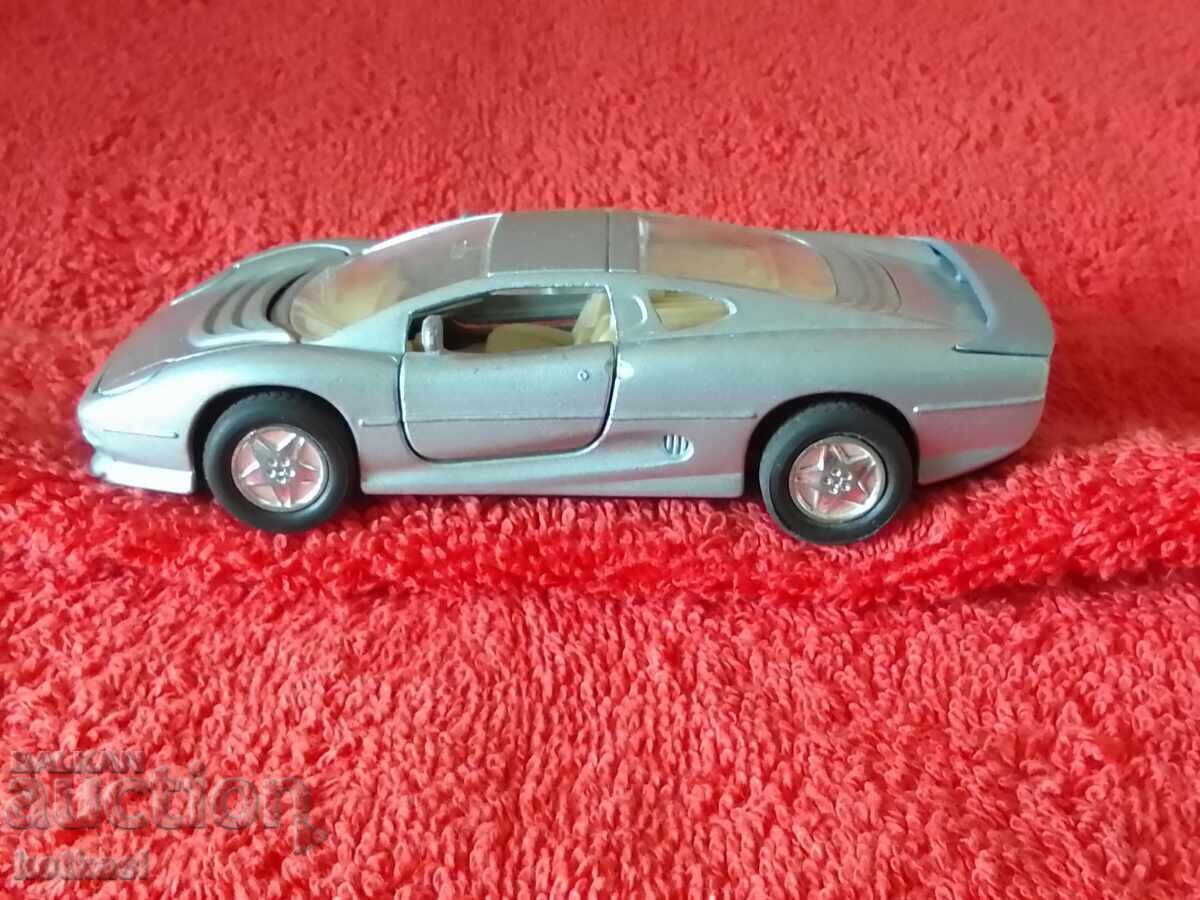 Diecast model car JAGUAR XJ220 1/40 WELLY JAGUAR with price 35.50 BGN | € 18.15 Diecast model car JAGUAR XJ220 1/40 WELLY JAGUAR with price 35.50 BGN | € 18.15
