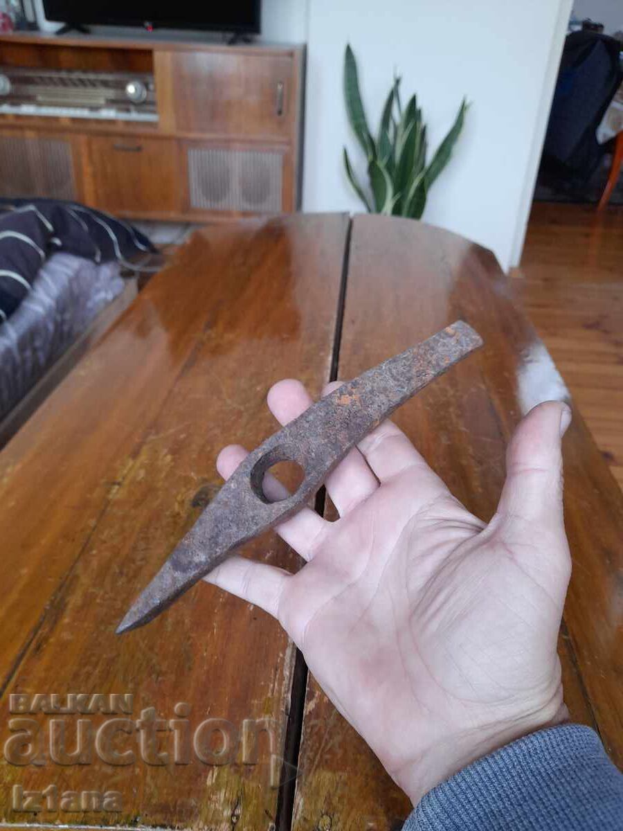 Delivery of Old pickaxe, pickaxe