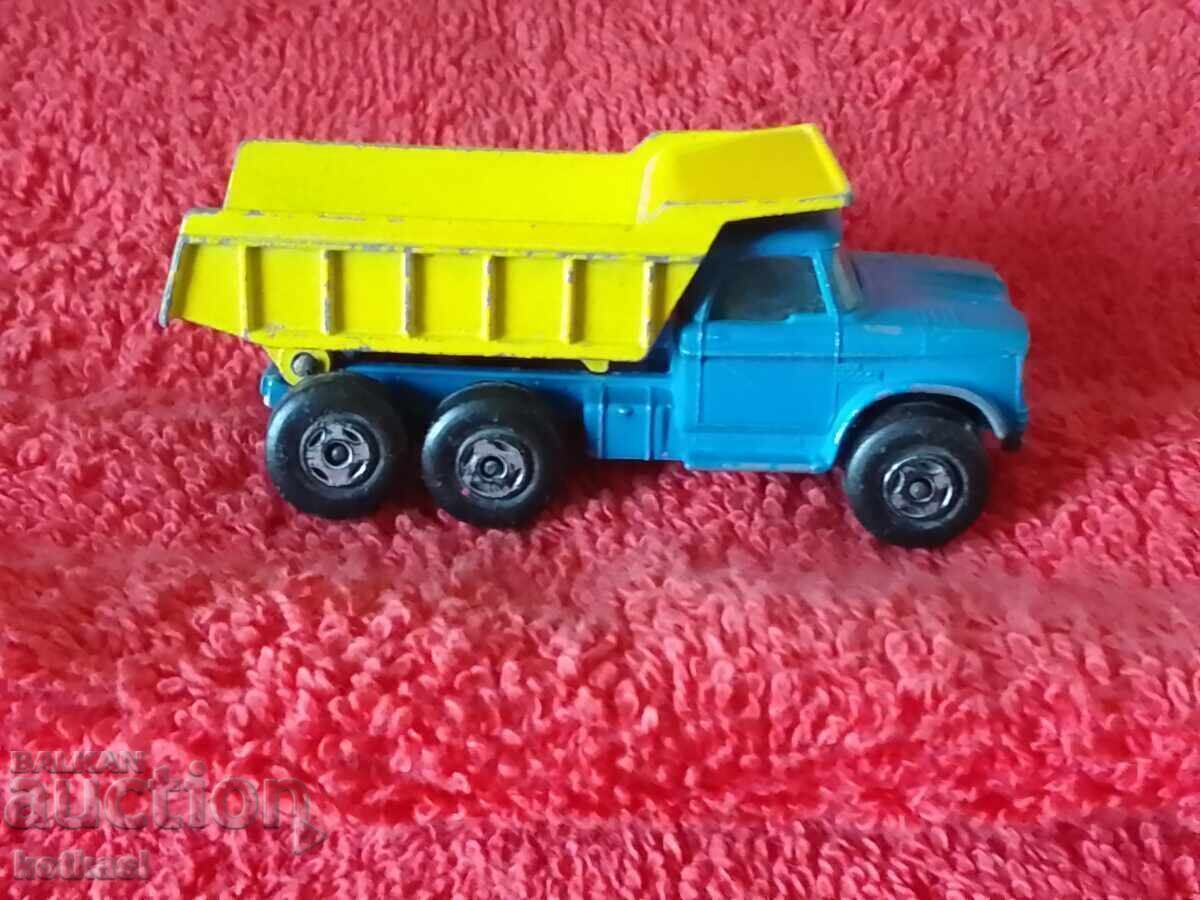 Delivery of Old model MATCHBOX ENGLAND LESNEY DUMPER TRUCK Delivery of Old model MATCHBOX ENGLAND LESNEY DUMPER TRUCK