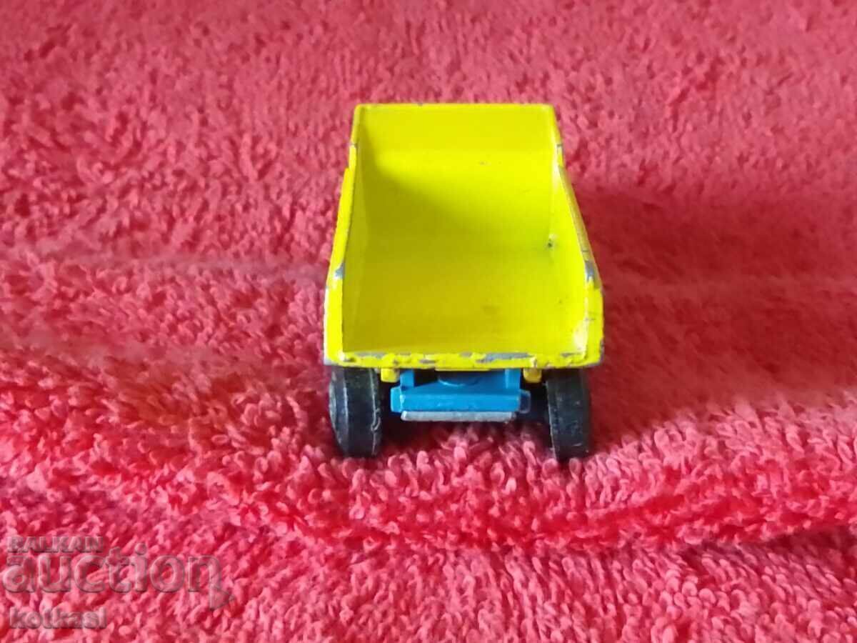 Old model MATCHBOX ENGLAND LESNEY DUMPER TRUCK - 5 Old model MATCHBOX ENGLAND LESNEY DUMPER TRUCK - 5