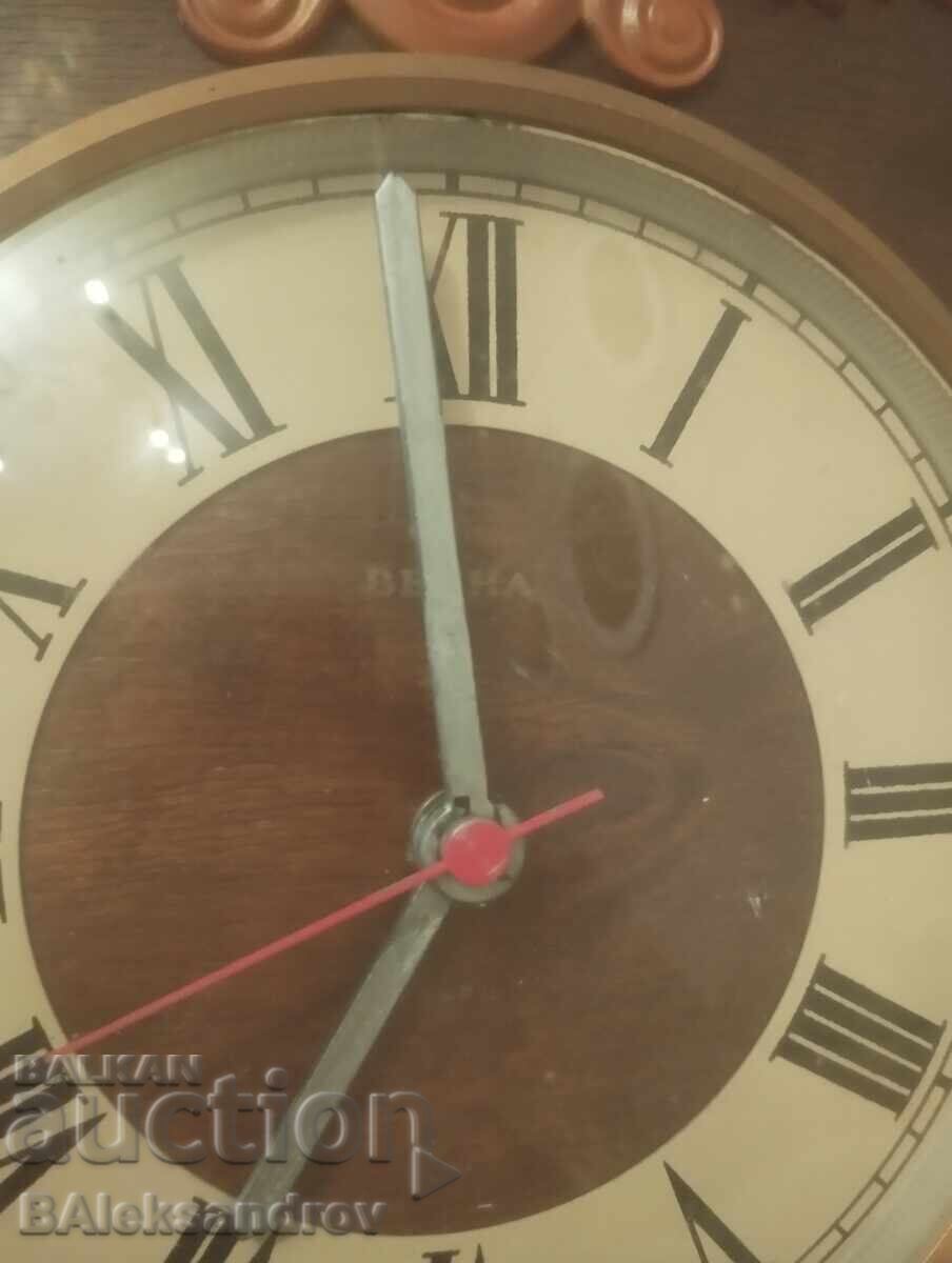 Old wall clock with price 10.00 BGN | € 5.11 Old wall clock with price 10.00 BGN | € 5.11