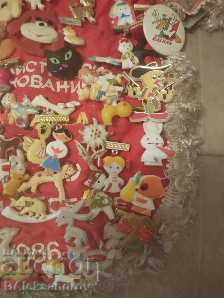 Delivery of Large collection of old Bulgarian martenitsa Delivery of Large collection of old Bulgarian martenitsa