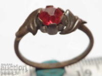 RENAISSANCE BRONZE RING RED GLASS