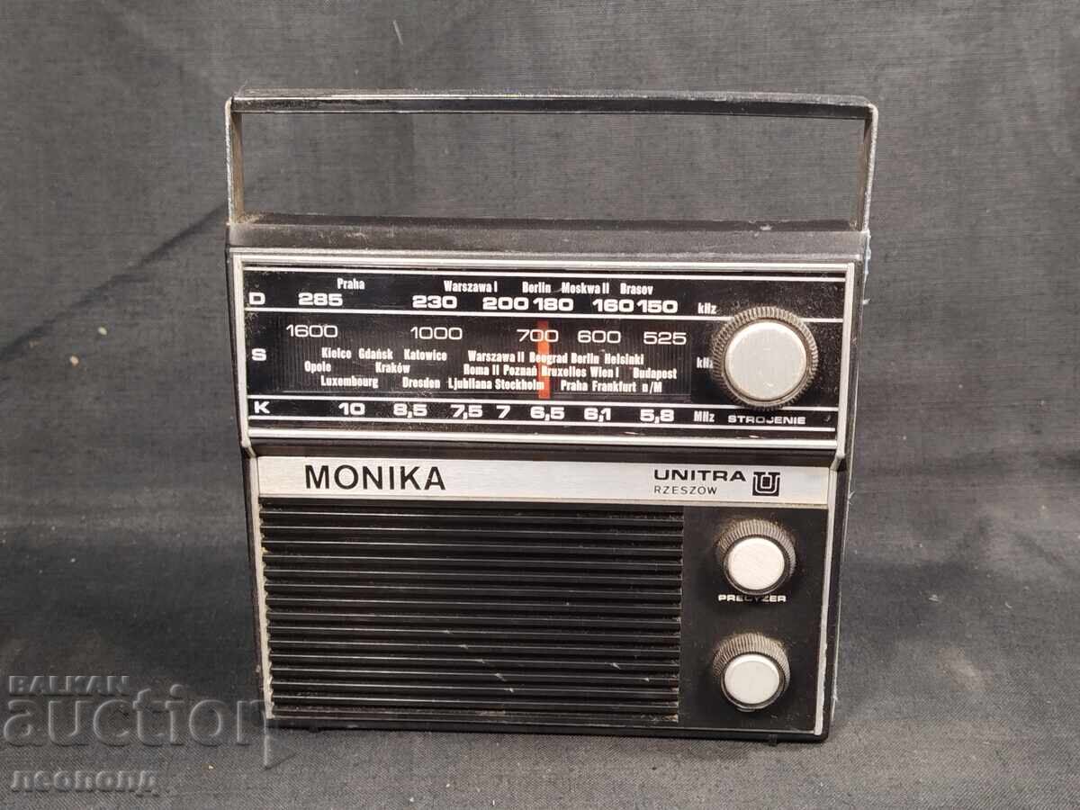 BZC OLD RETRO TRANSISTOR RADIO UNITRA MONIKA