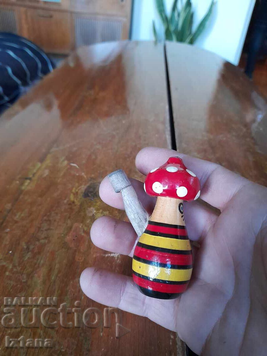 Auction An old children's whistle Auction An old children's whistle