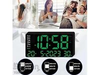 Wall clock/calendar, thermometer, etc./green light