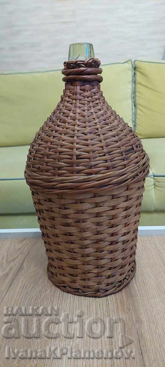 Delivery of Vintage knitted damajana, excellent height 40cm