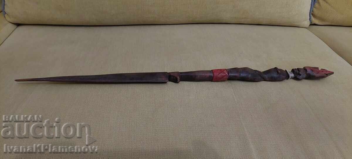 Sculptură în lemn Africa pentru colecționari 60cm cu preț € 20.00 | 39.12 BGN