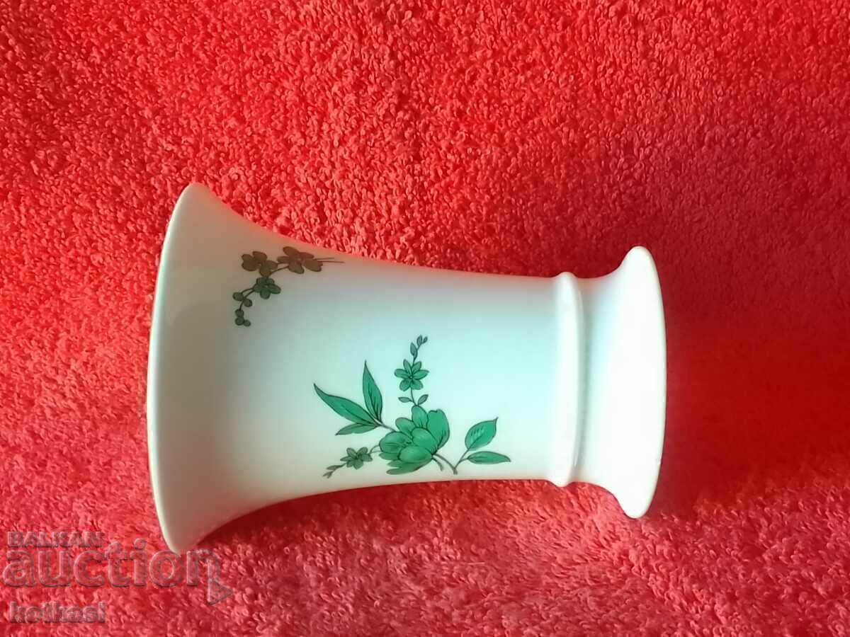 Old porcelain vase Hutschenreuther Germany flowers gilding - 5 Old porcelain vase Hutschenreuther Germany flowers gilding - 5