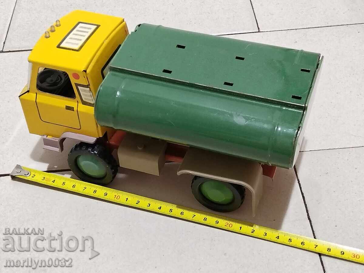 Auction Tin children's toy truck NRB car Auction Tin children's toy truck NRB car