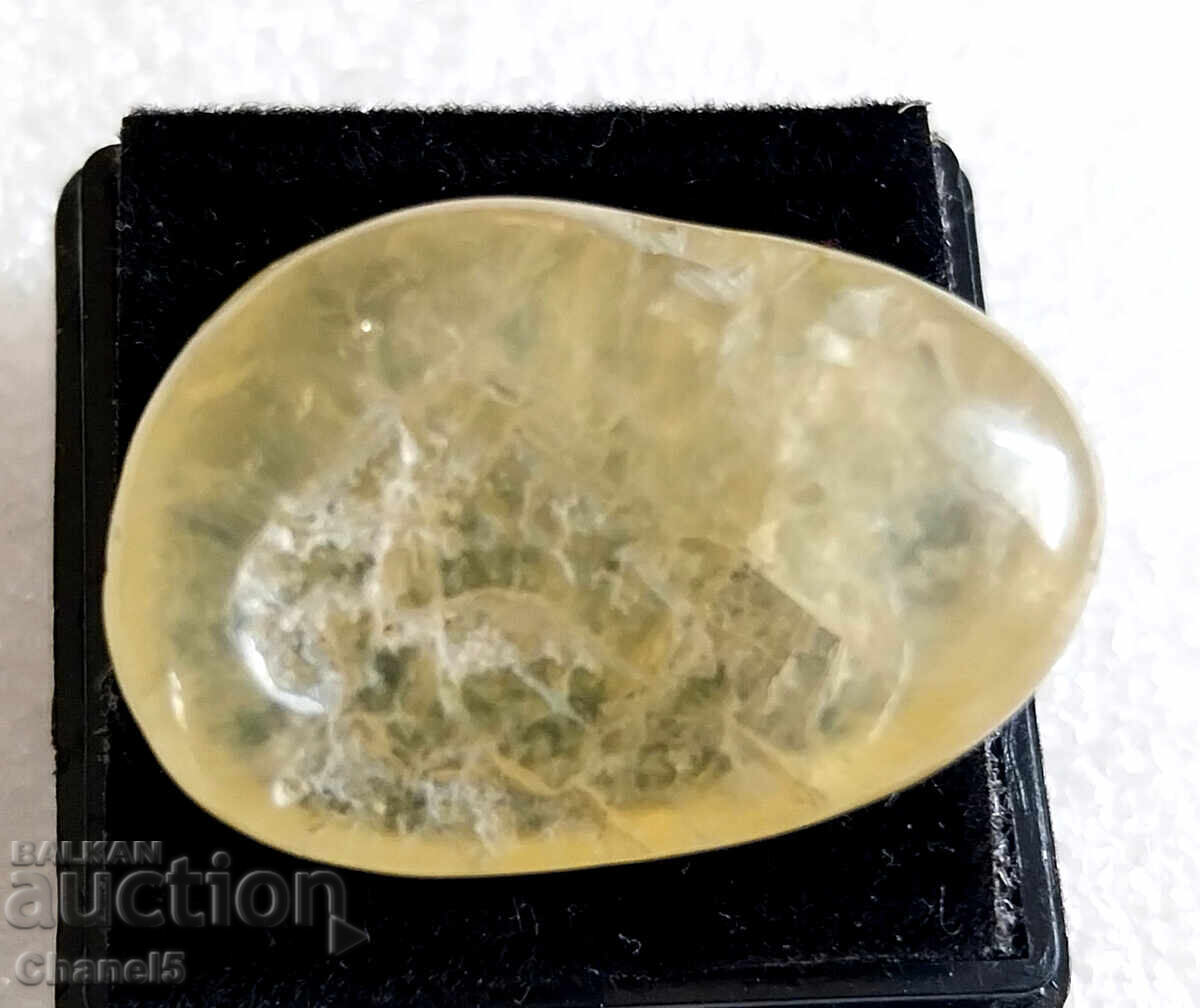 Delivery of NATURAL YELLOW PRENITH - 35.60 ct - (151) Delivery of NATURAL YELLOW PRENITH - 35.60 ct - (151)