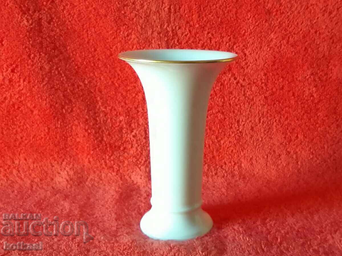 Auction Old Porcelain Vase Royal Manufactory KPM Berlin Auction Old Porcelain Vase Royal Manufactory KPM Berlin