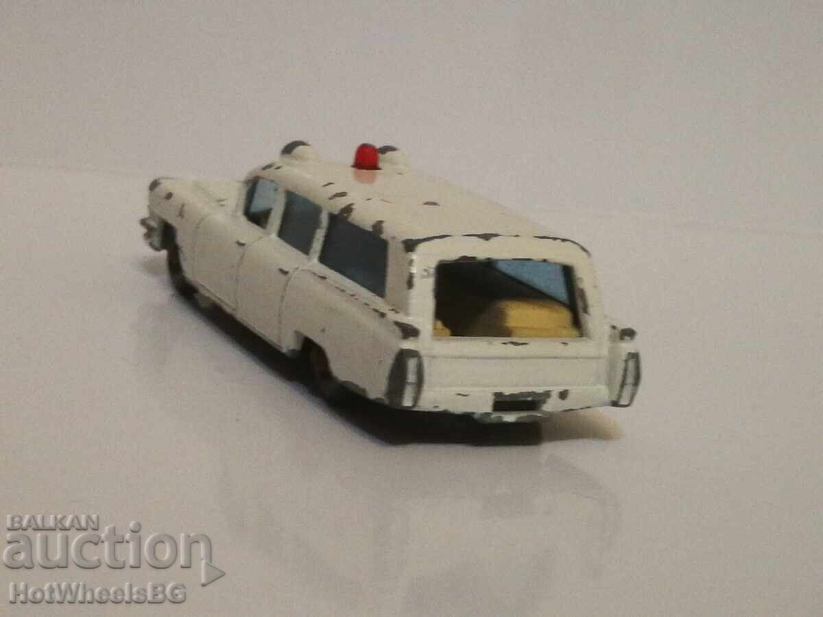 Delivery of Matchbox LESNEY No 54B Cadillac Ambulance 1965- Delivery of Matchbox LESNEY No 54B Cadillac Ambulance 1965-