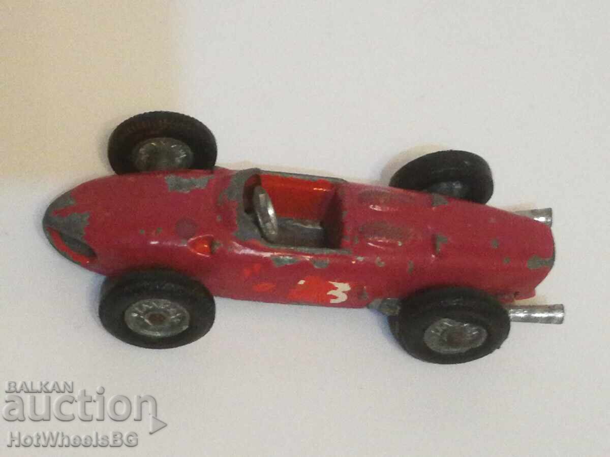 Matchbox LESNEY No 73B Ferrari Racing Car 1962 - 5 Matchbox LESNEY No 73B Ferrari Racing Car 1962 - 5