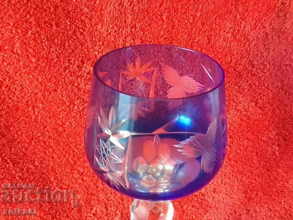 Delivery of Old colored solid crystal glass Germany Delivery of Old colored solid crystal glass Germany