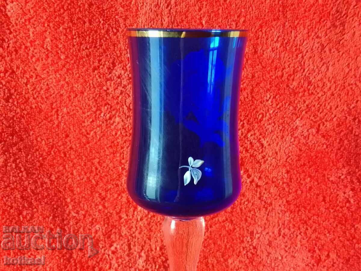 Delivery of Old colored solid crystal glass Germany hand decorated Delivery of Old colored solid crystal glass Germany hand decorated