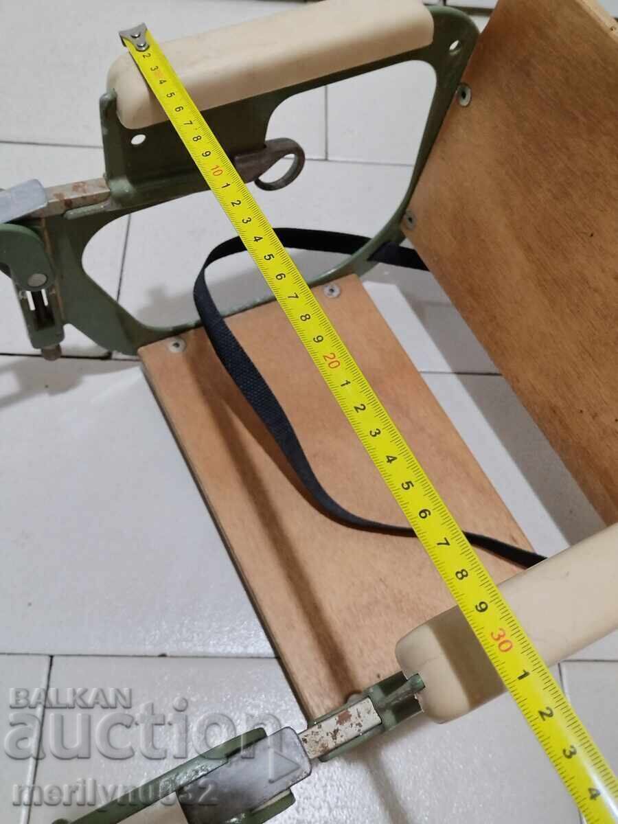 Delivery of Baby chair small chair movable minion swing Delivery of Baby chair small chair movable minion swing