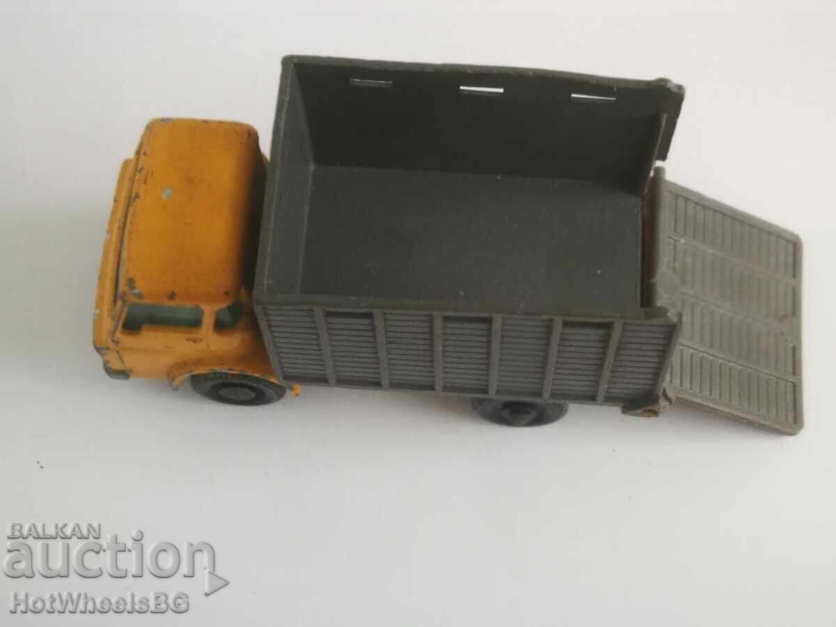 Matchbox LESNEY No 37C Cattle Truck 1966 - 6 Matchbox LESNEY No 37C Cattle Truck 1966 - 6