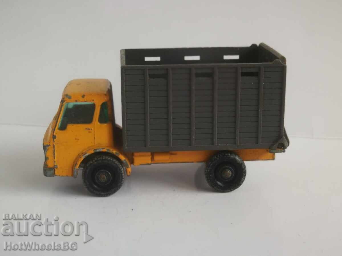 Matchbox LESNEY No 37C Cattle Truck 1966