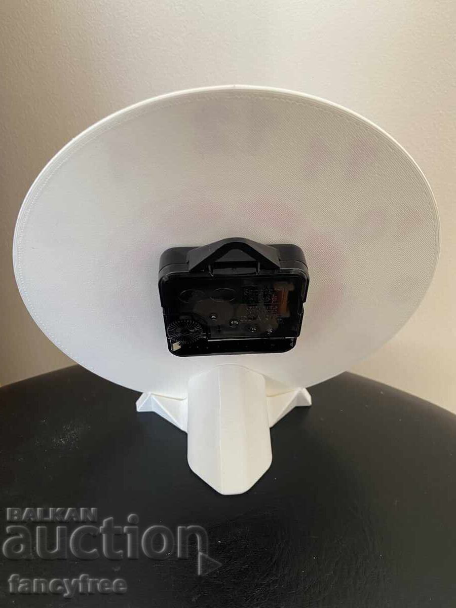 Clock FC Beroe 1916 - 17cm. with price 20.00 BGN | € 10.23 Clock FC Beroe 1916 - 17cm. with price 20.00 BGN | € 10.23