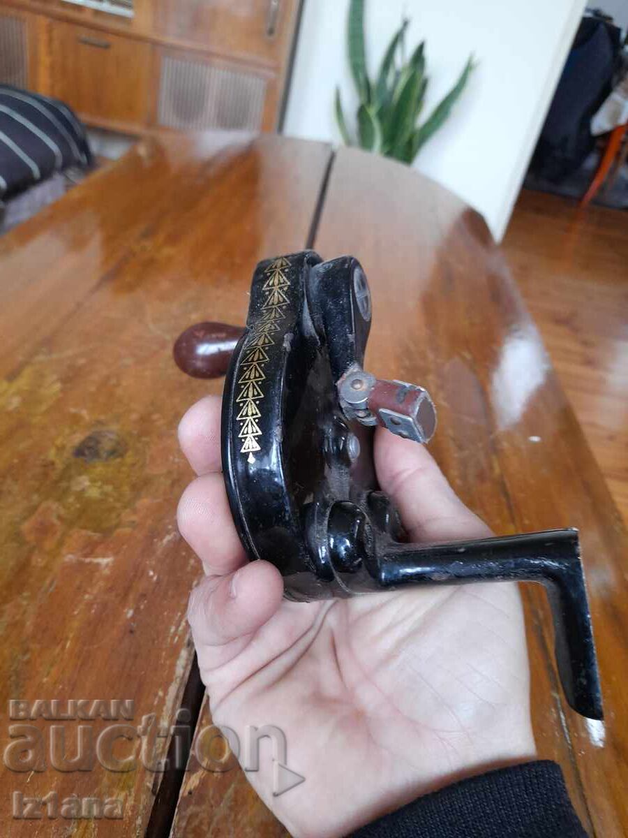 Auction Sewing machine spindle Auction Sewing machine spindle