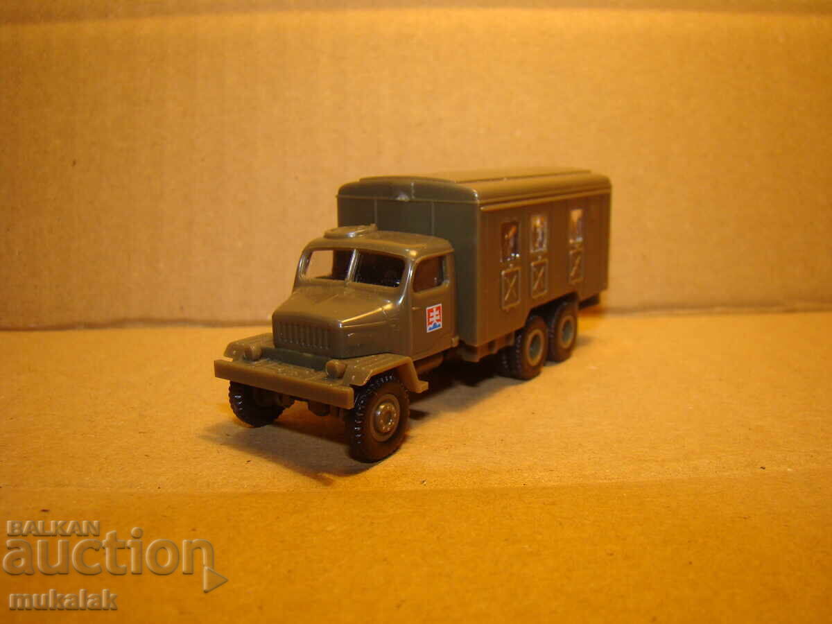 Delivery of IGRA?? H0 1/87 PRAGA TRUCK MILITARY MODEL TROLLEY TRACTOR Delivery of IGRA?? H0 1/87 PRAGA TRUCK MILITARY MODEL TROLLEY TRACTOR
