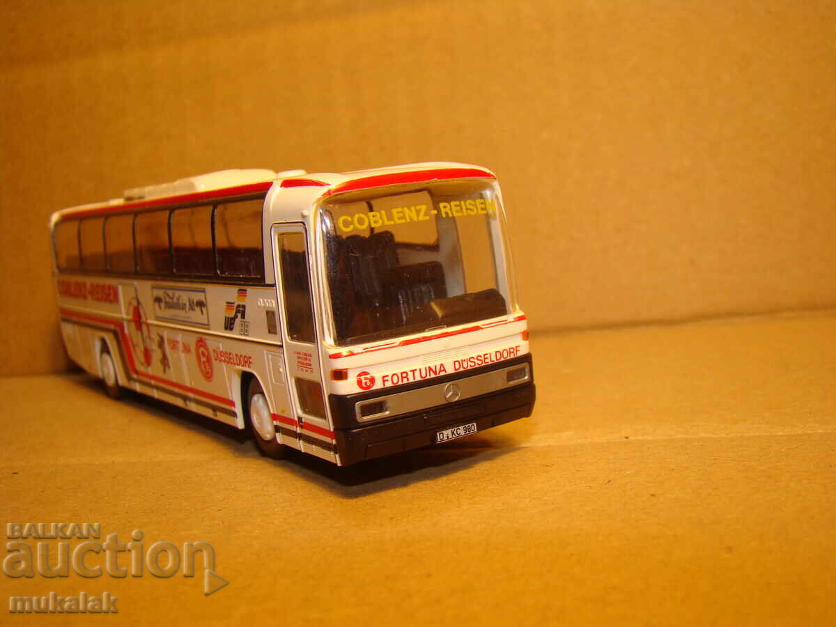 Auction RIETZE H0 1/87 MERCEDES BENZ MODEL TROLLEY BUS Auction RIETZE H0 1/87 MERCEDES BENZ MODEL TROLLEY BUS