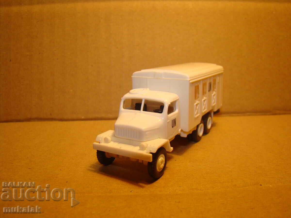 IGRA?? H0 1/87 PRAGA TRUCK MILITARY MODEL TROLLEY TRACTOR with price 15.00 BGN | € 7.67 IGRA?? H0 1/87 PRAGA TRUCK MILITARY MODEL TROLLEY TRACTOR with price 15.00 BGN | € 7.67
