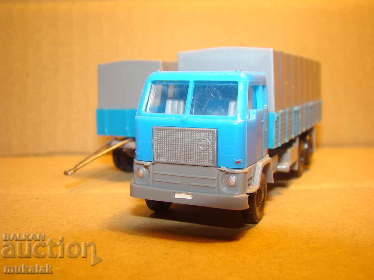 PLAY? H0 1/87 VOLVO F 89 TIR TRUCK MODEL TROLLEY TRACTOR - 5 PLAY? H0 1/87 VOLVO F 89 TIR TRUCK MODEL TROLLEY TRACTOR - 5