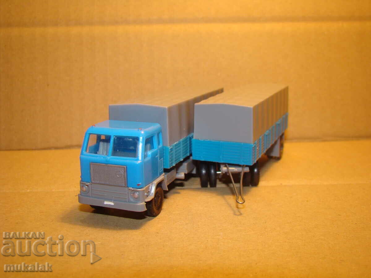 PLAY? H0 1/87 VOLVO F 89 TIR TRUCK MODEL TROLLEY TRACTOR - 7 PLAY? H0 1/87 VOLVO F 89 TIR TRUCK MODEL TROLLEY TRACTOR - 7