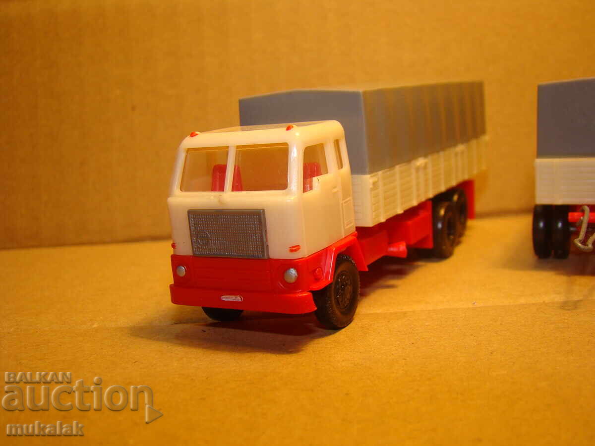 Auction PLAY? H0 1/87 VOLVO F 89 TIR TRUCK MODEL TROLLEY TRACTOR Auction PLAY? H0 1/87 VOLVO F 89 TIR TRUCK MODEL TROLLEY TRACTOR