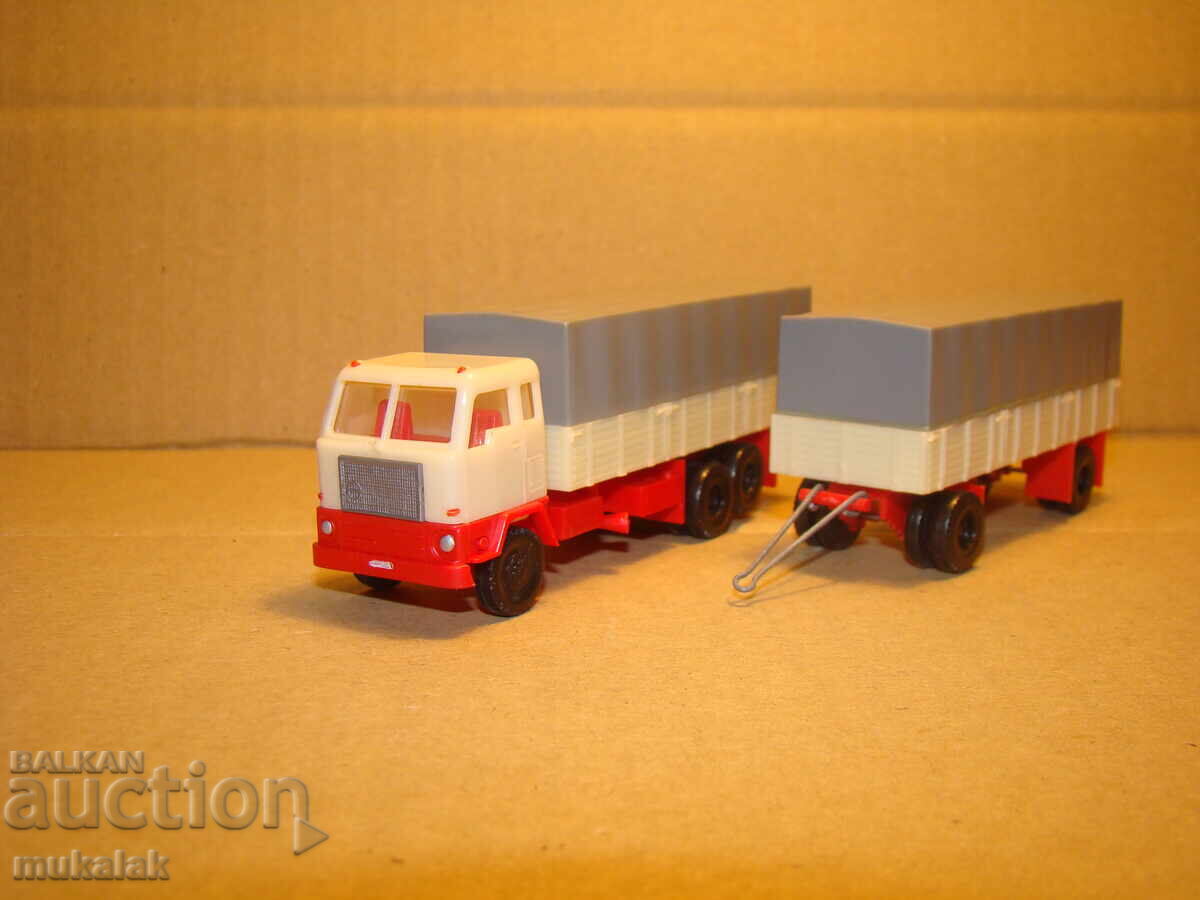 PLAY? H0 1/87 VOLVO F 89 TIR TRUCK MODEL TROLLEY TRACTOR - 7 PLAY? H0 1/87 VOLVO F 89 TIR TRUCK MODEL TROLLEY TRACTOR - 7