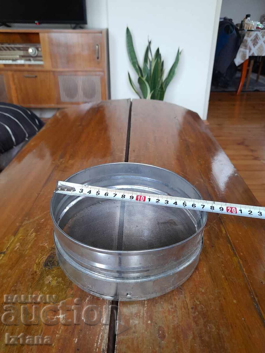Auction Old sieve Auction Old sieve