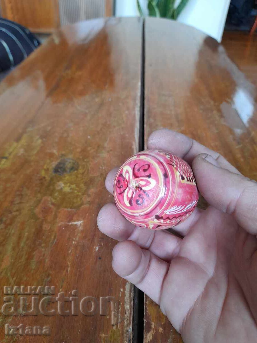 Auction Old wooden egg Auction Old wooden egg