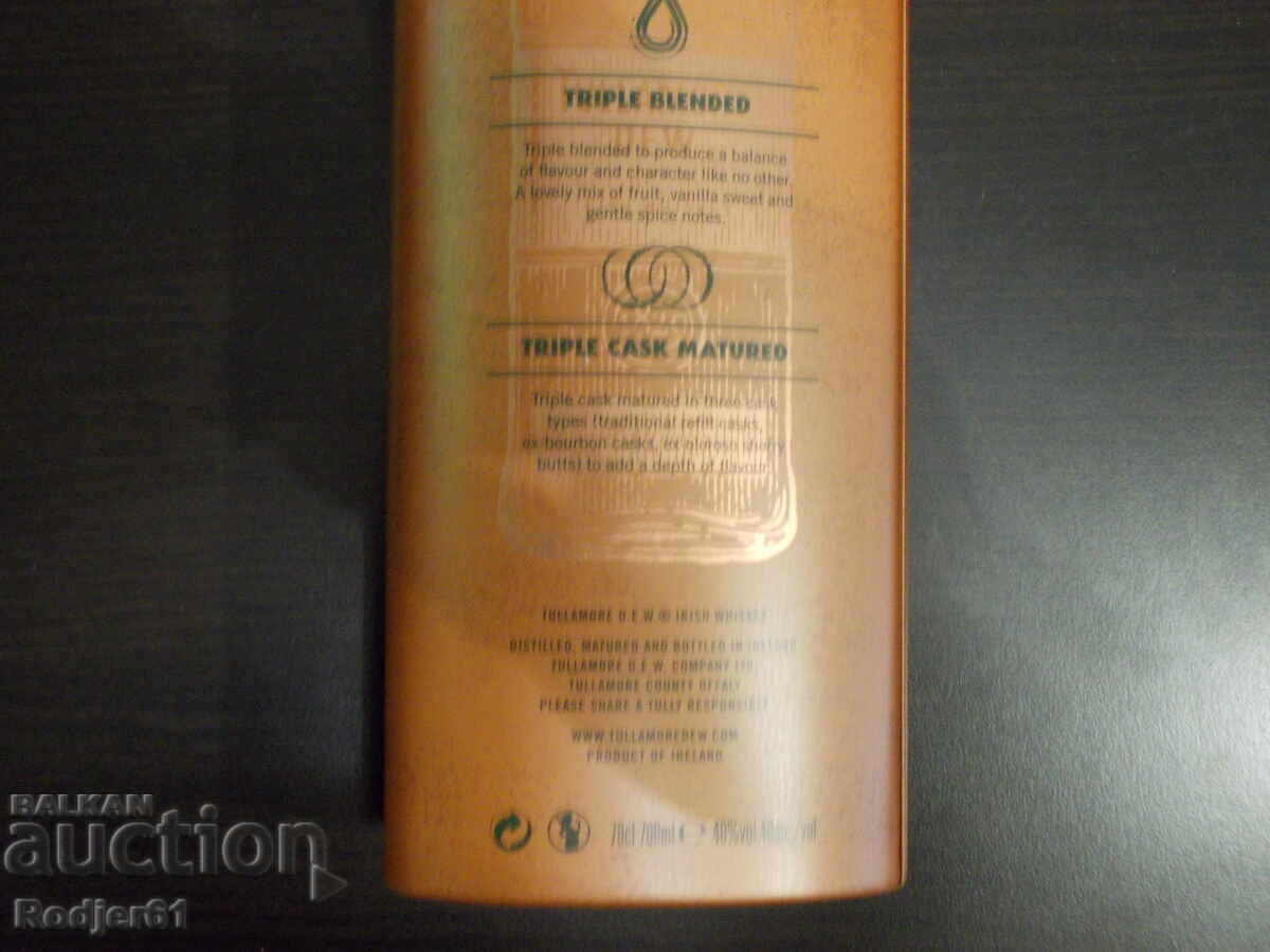 Delivery of for fans and lovers of TULLAMORE D.E.W. Delivery of for fans and lovers of TULLAMORE D.E.W.