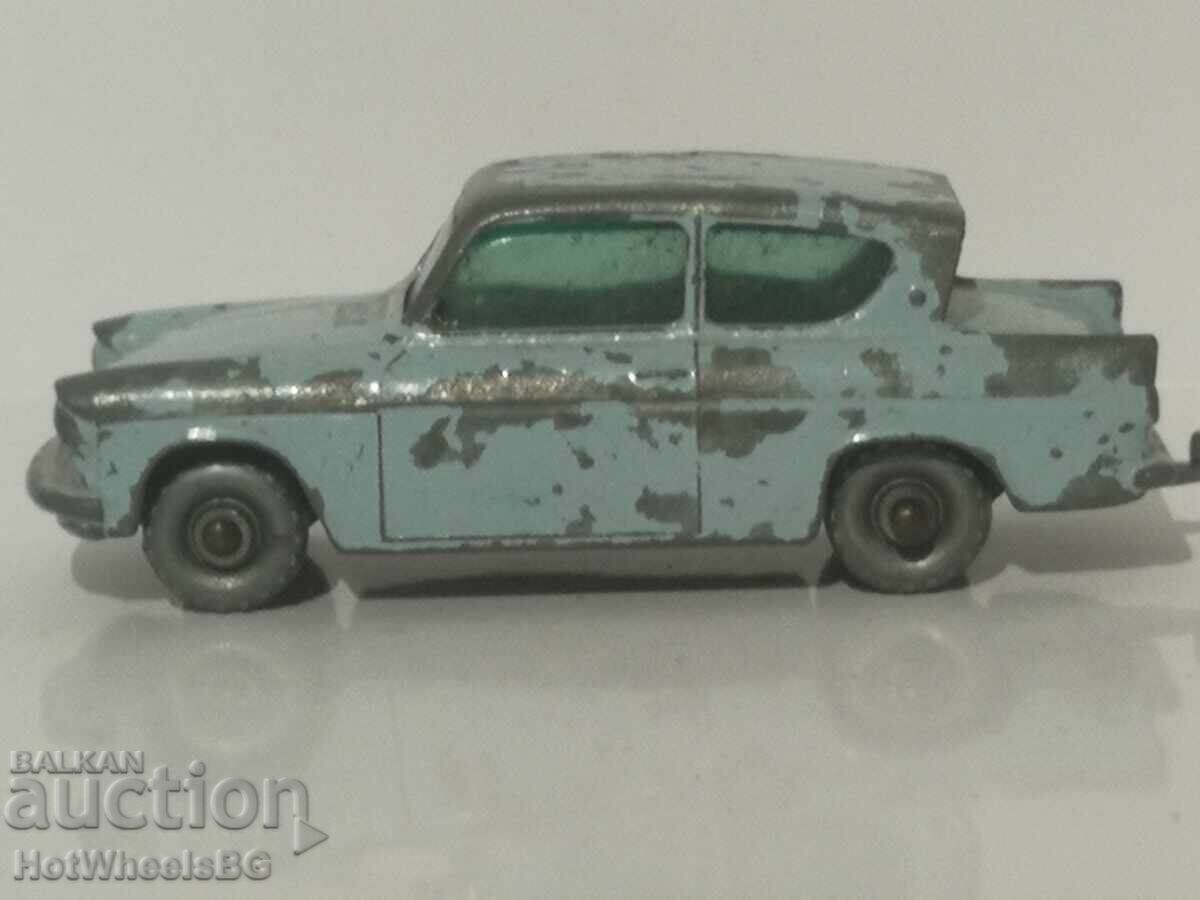 Cutie de chibrituri LESNEY nr. 7 B Ford Anglia 1961