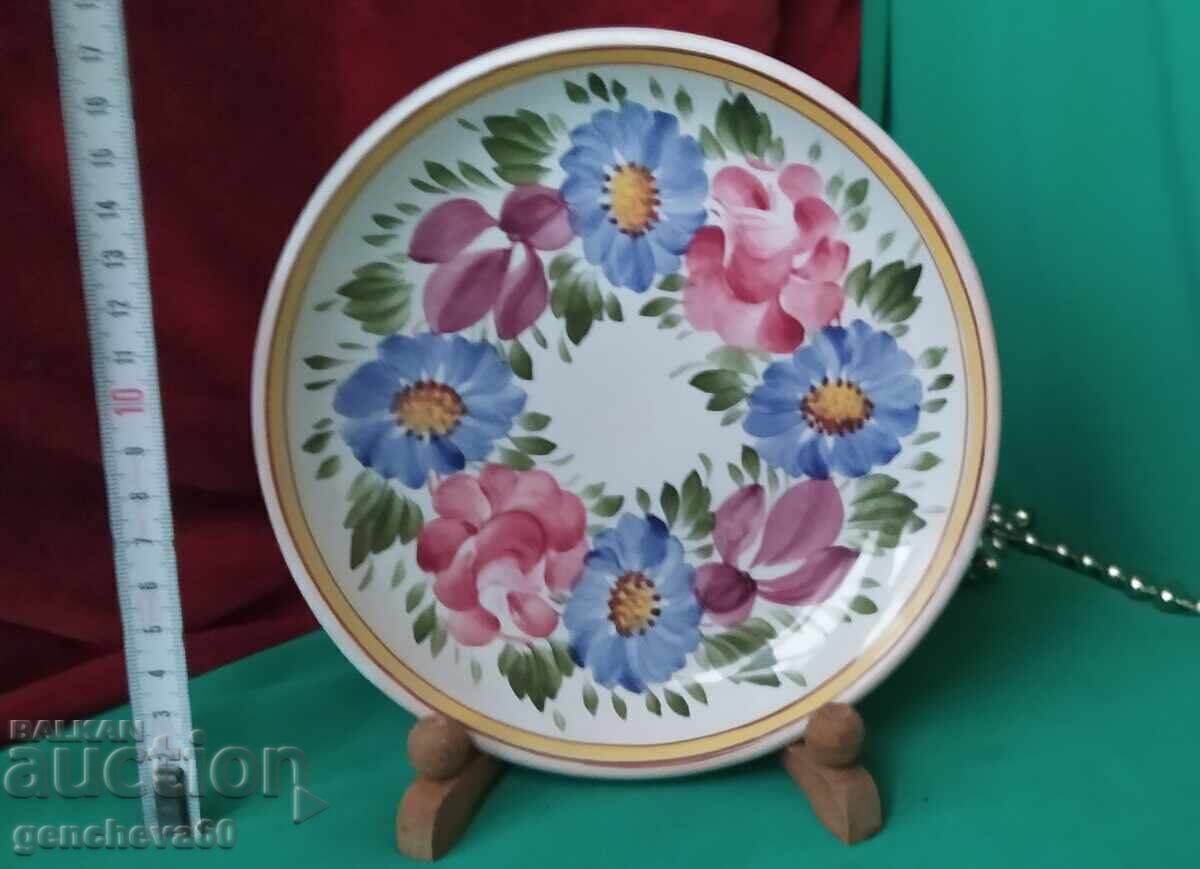 Κεραμικό πολύχρωμο πιάτο για διακόσμηση Κεραμικό πολύχρωμο πιάτο για διακόσμηση