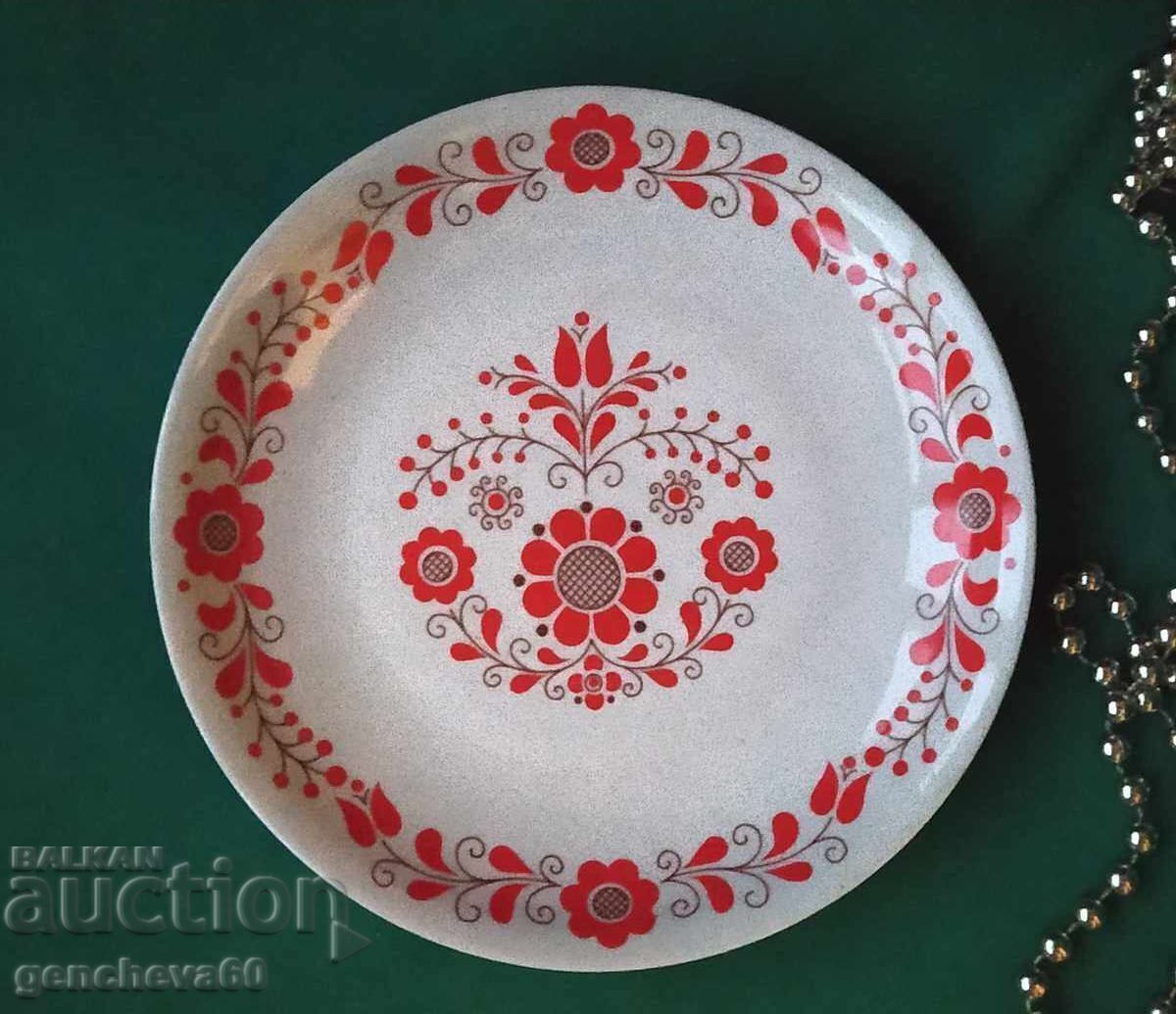 Vintage porcelain wall plate - 6 Vintage porcelain wall plate - 6