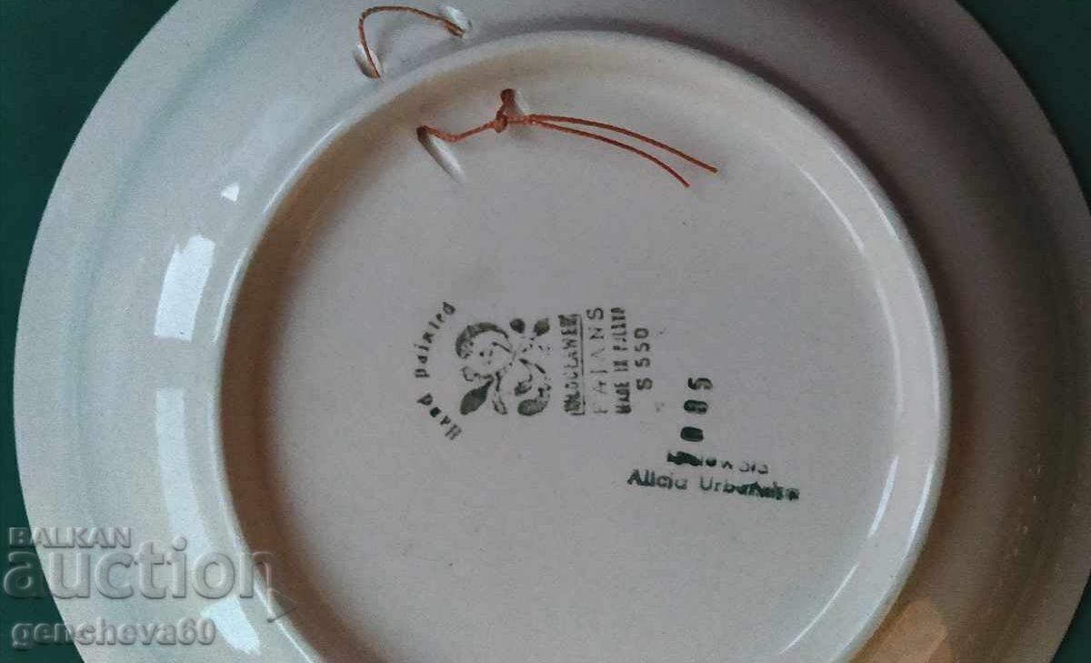 Delivery of Collectible wall plate faience - markings